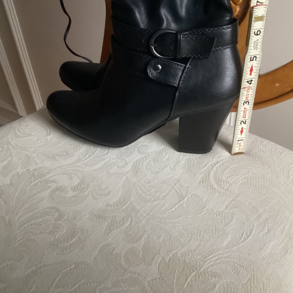 NWT Black boots with 3 inch heels mid calf side zipper - Picture 7 of 8